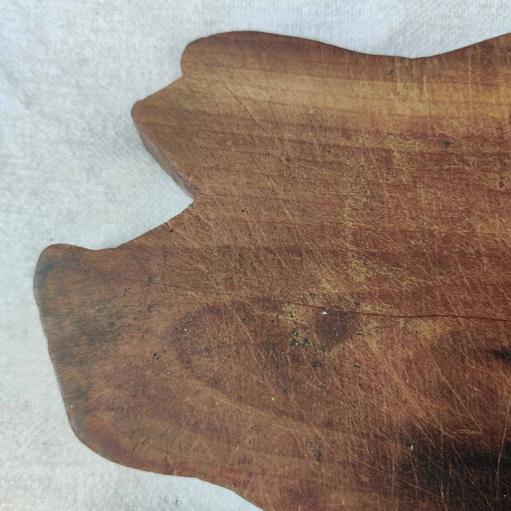 VTG Pig Shaped Cutting Board with Strawberries  14.5x7.25